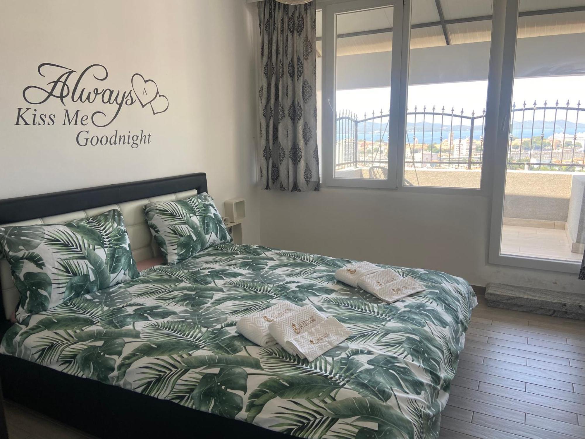 Ferienwohnung Golden View Penthouse Zadar Exterior foto